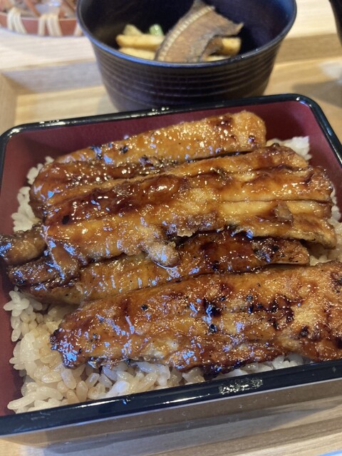 写真 4ページ目 : たちじゅう園 （たちじゅうソノ） - 鶴ケ丘/丼 | 食べログ
