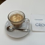 GROM - 熱いと冷たいが混在する Espresso con il gelato