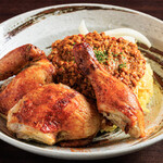 ローストチキンダイニング 吉田チキン - 鶏ひき肉に数種類のスパイスと果実など使用したオリジナルの辛口キーマカレーです。