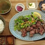 鉄板肉食堂 日々 - 