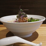 NIBOSHI MANIA - 冷やし淡麗あんこうとあん肝潮いりこソバ 着丼