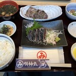 藁焼き鰹たたき明神丸 - 