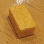 鮨 しゅん輔 - 帆立のすり身入りの玉子