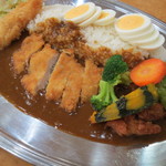 チャオ - モリモリMEGAカレー 1630円