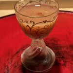 成生 - 静岡市駿河区長田産の桃ジュース日中の猛暑から解放されます。