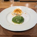 La Stalla - 本日出来立てのモッツァレッラと自家製ボッタルガ。アボカド内に酵母漬けリコッタチーズ