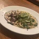 オステリアウララ - ハマグリと生のり、ズッキーニのリングイネ