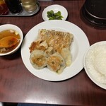 餃子専門店 藤井屋  - 