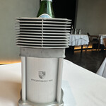 ザ モメンタム バイ ポルシェ - 