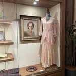 RESTAURANT RITA'SKITCHEN - 入口の展示コーナー