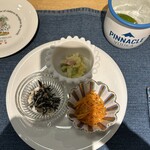 くつろぎバル ALICE - ウオッカリッキーと付き出し３種盛り