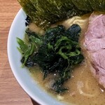 まだ洞くつ家 - ほうれん草。