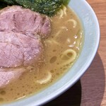 まだ洞くつ家 - 香りが良くコクのあるスープ。