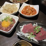 炭火焼肉 焼きしゃぶ にく式 - 