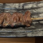 焼き鳥アポロ - ハツ。炭火の香、熱感、塩気。