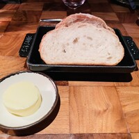 ザ タヴァン グリル＆ラウンジ - 
