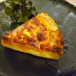 立ち飲み やみー - 日替わりのキッシュ