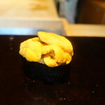 鮨 三心 - 赤雲丹(熊本県天草産)