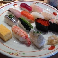 鮨処 銀座福助 サンシャイン60店 - 特選ランチ握り（2100円）