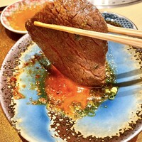 銀座 ちかみつ 並木通り - ⑧人生を変えるヒレ
                    鳥取県産万葉牛カイノミ ～卵黄香味だれ～