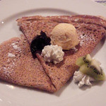 ペンションと～がらし - デザートもガレット