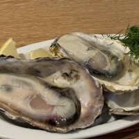 LIZARRAN 横浜店 - 生牡蠣　プリプリでおいしかったです