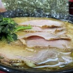 ラーメン 杉田家 - チャーシューメン