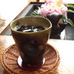Wakamatsuya - 出発間際、ロビーでいただくアイスコーヒー（￥400）。器も手に馴染みます