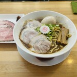 ぶたのほし - とんこつ煮玉子ラーメン(大盛)&南国スイート桃ニク