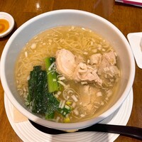 BISTRO CHINESE OSAWA - 蒸し鶏のせ塩麺