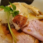 麦と麺助 - 見た目から勝利