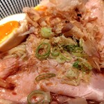 麺家 たけ田 - 花かつおの下に青ネギ