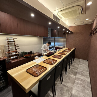 会食、デート、贅沢な夜に。
