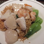 海鮮と野菜入りあんかけ焼きそば