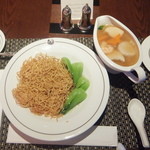 海鮮と野菜入りあんかけ焼きそば