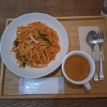 irie + garden & cafe - 昔ながらのナポリタン＋スープのセット