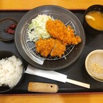 かつ屋 - 料理写真:ヒレかつとチキンかつ935円