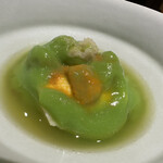 室町 和久傳 - 雲丹、蚕豆、うすい豆、スナップエンドウの摺流し