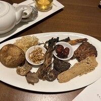 カントニーズ 燕 - 