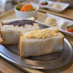 呑める喫茶店イイジカン - 2種ミックス(玉子、あんバタ)＠税込980円