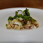 馳走西健一 - ⑩魚介のプイヤベースリゾット、揚げケール載せ