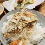 しんのすけ - 白めしに、子持ち渡り蟹塩ゆでをON…即席蟹めし