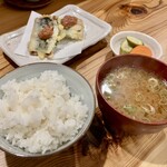 しんのすけ - 白めし(みそ汁・ぬかづけ付)、いわし天