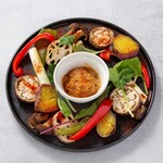 MEAT UP - 彩り野菜のオーブン焼き〜無添加こうじ味噌のバーニャカウダ〜