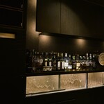 カーヴ - バックカウンター内