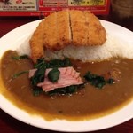 カレーショップ C＆C - チキンカツ \590＋大盛りクーポン＋ほうれん草ベーコン \70