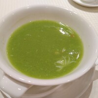 崎陽軒本店 嘉宮 - 蟹肉とグリンピースペーストのスープ