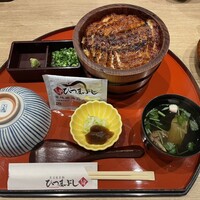 うなぎ和食 しら河 名駅店 - 上ひつまぶし3800円+肝吸い300円