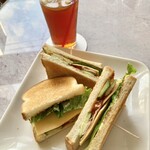 ハーバーカフェ - アメリカンクラブサンド