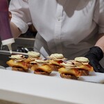 Haruka Murooka - 桃バーガー